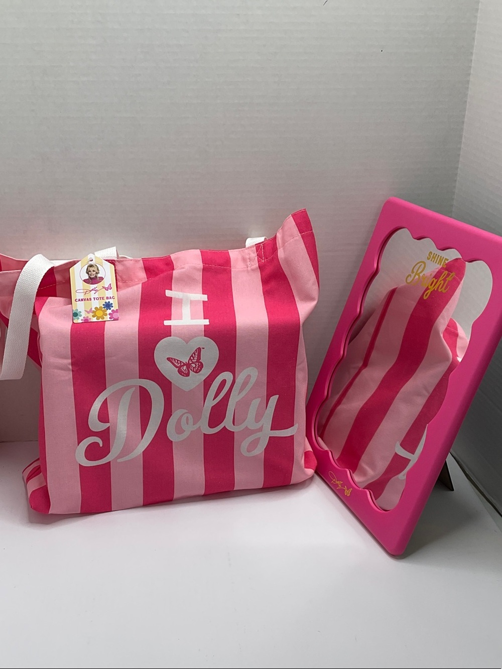 Dolly Parton I-Love Dolly Accessory Bag - large Mirror Gift set